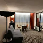 Hotel Mercure Paris Porte De Versailles Expo