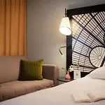 Hotel Mercure Paris Porte De Versailles Expo 4*