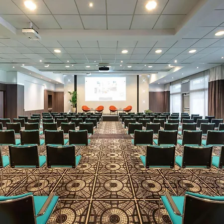 Hotell Mercure Paris Porte De Versailles Expo 4*