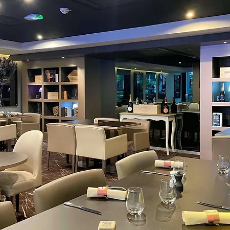 فندق ميركيور باريس بورت دو فرساي إكسبو 4*